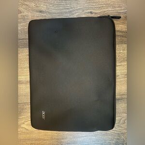 Acer Black Neoprene Laptop Sleeve – NWOT Slim Zip Case